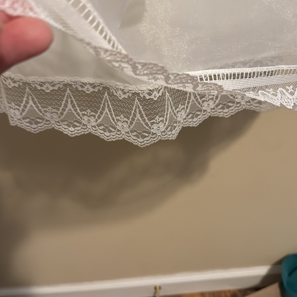 34. White/Ivory First Communion dress - Picture 4 of 9